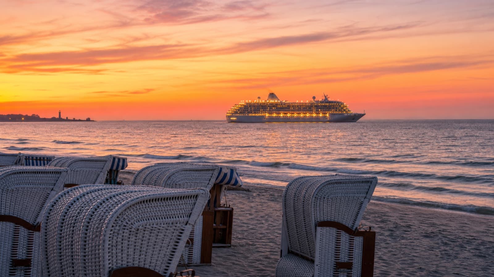 Kreuzfahrt ab Warnemünde: Stornokabinen & Ostsee-Angebote